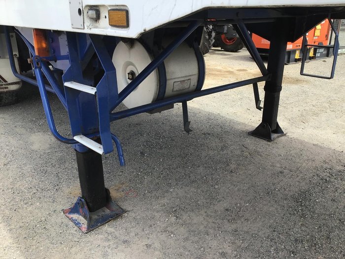 1993 FTE Fte2a Tandem 5 Door Refrigerated Pantec