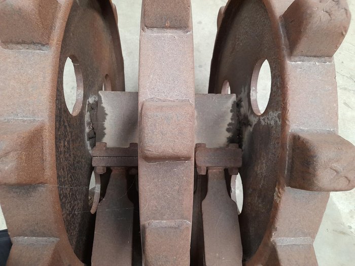 1993 Custom 24 Inch 3 Row Compaction Reel