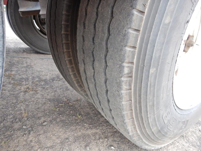 1996 Plunkett Triaxle Logging Skel B Double