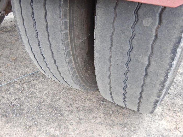 1996 Plunkett Triaxle Logging Skel B Double