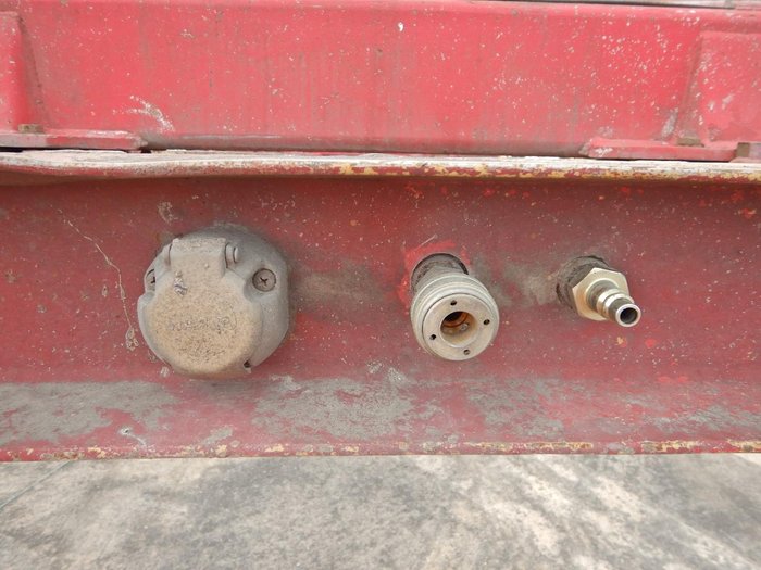 1996 Plunkett Triaxle Logging Skel B Double