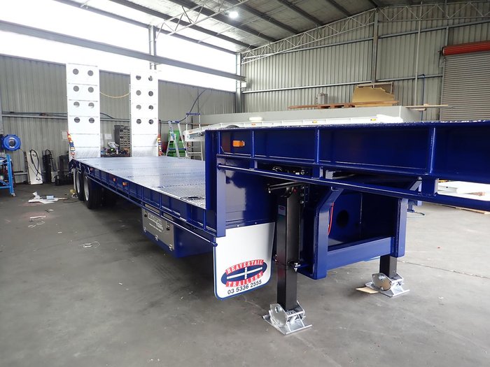 2025 Beavertail Tandem Axle Drop Deck 39Ft