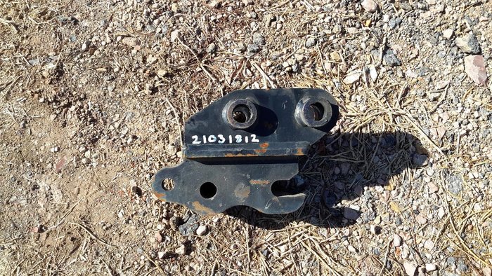 Custom Unused Quick Hitch Suits Cat 301.8