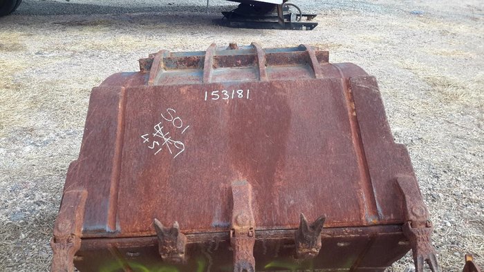 Custom Clamshell Bucket With Rotator