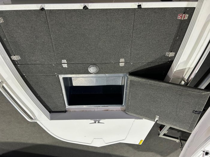 2025 Stacer 429S Proline Angler