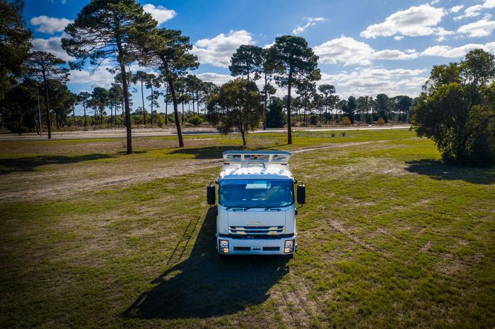 2024 Isuzu Fyh 300-350 F SERIES White