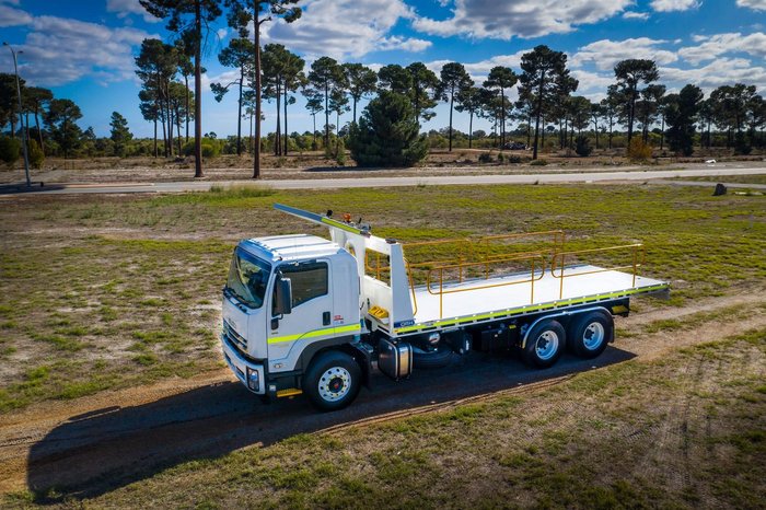 2024 Isuzu Fyh 300-350 F SERIES White