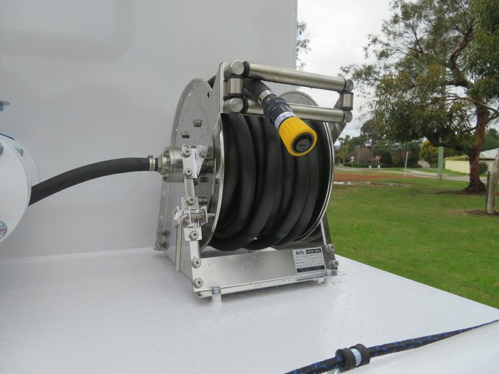 2024 UD Quon CG 30 360 White