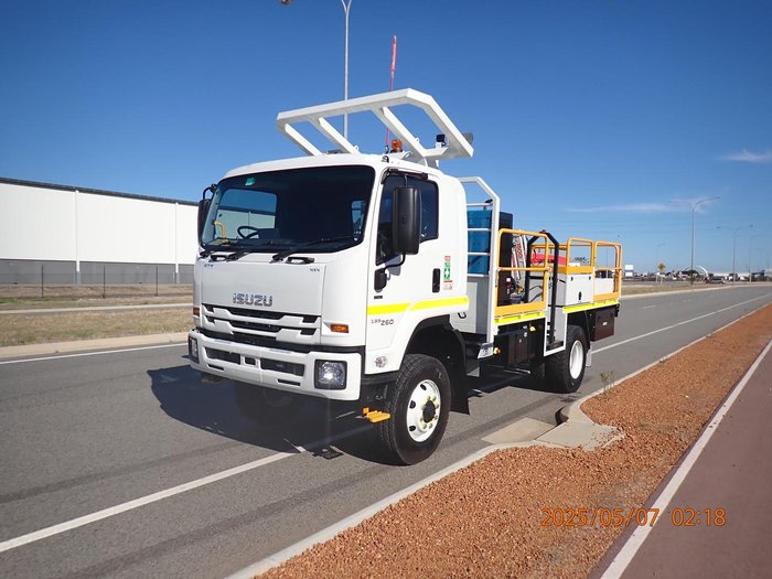 2025 Isuzu F Series FTS139-260 White