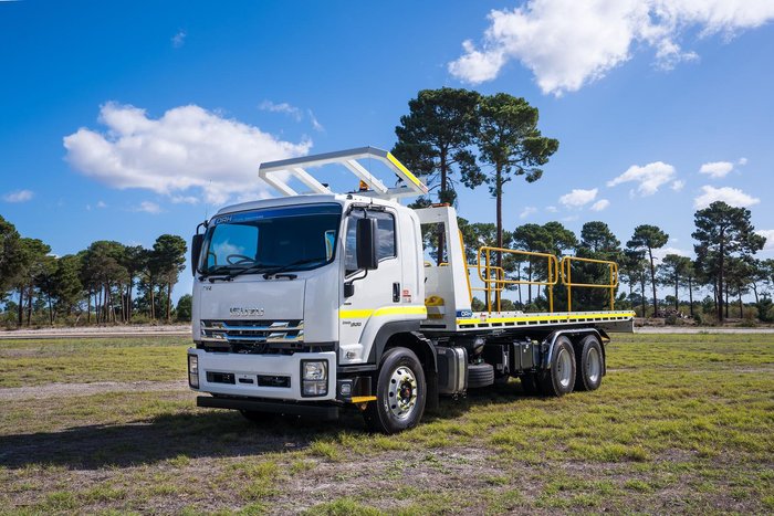 2024 Isuzu Fyh 300-350 F SERIES White