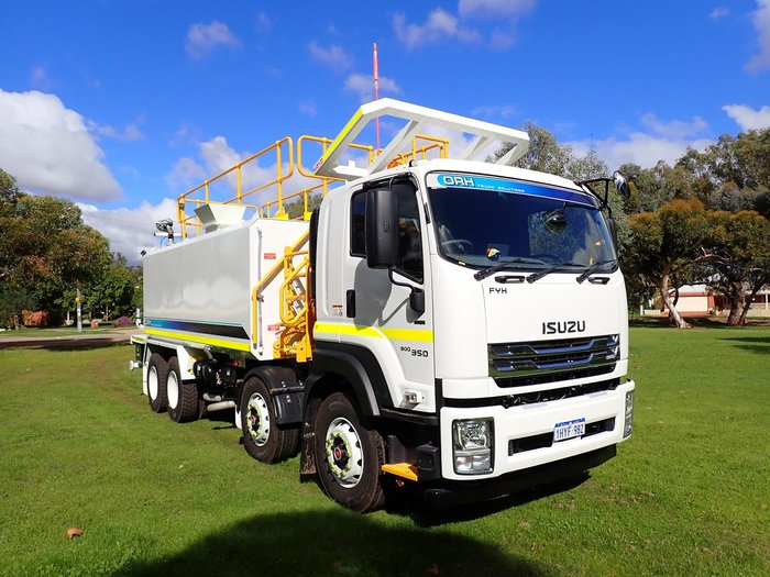 2025 Isuzu F Series FYH 300-350 White