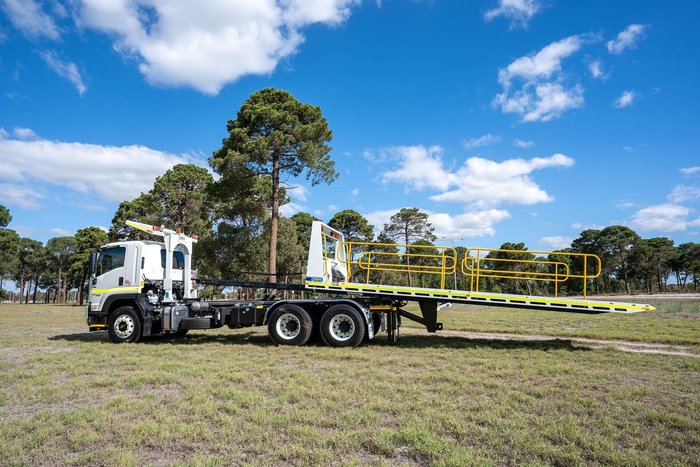 2024 Isuzu Fyh 300-350 F SERIES White