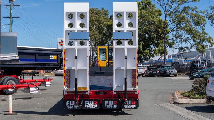 FWR Tri Axle Dropdeck 3.5M Deck Widener