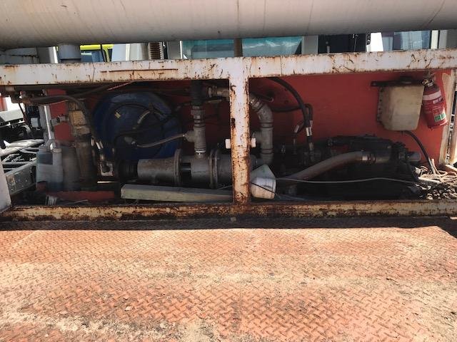 2007 Mitsubishi Fighter FM67FP WHITE