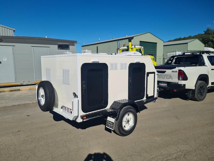 2024 McNeill Deluxe 4 Berth Trailer White