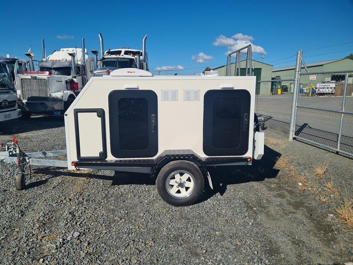 2024 McNeill Deluxe 4 Berth Trailer White