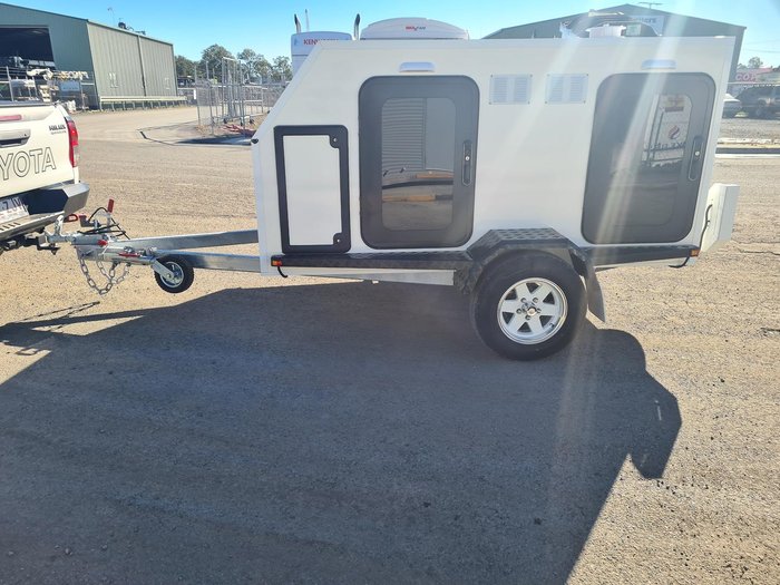 2024 McNeill Deluxe 4 Berth Trailer White