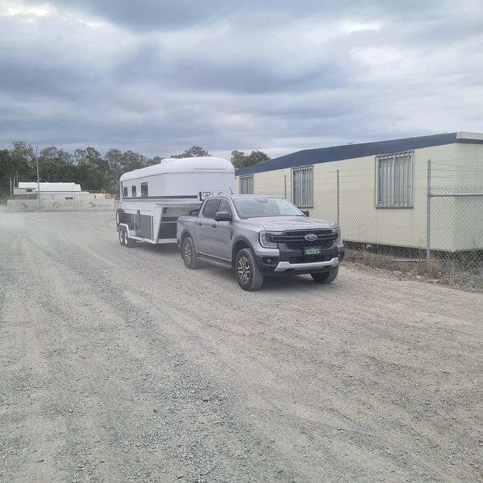 2024 McNeill 3 Horse Enclosed Gooseneck White