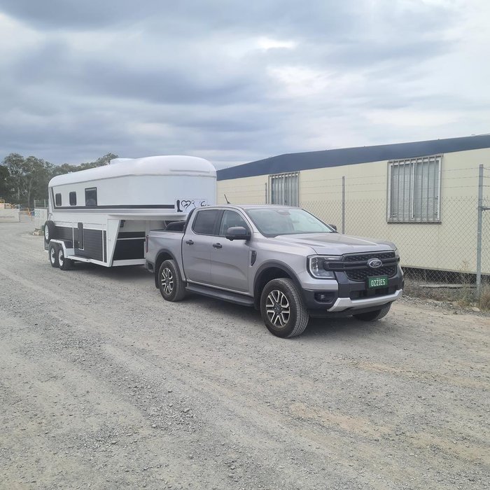 2024 McNeill 3 Horse Enclosed Gooseneck White