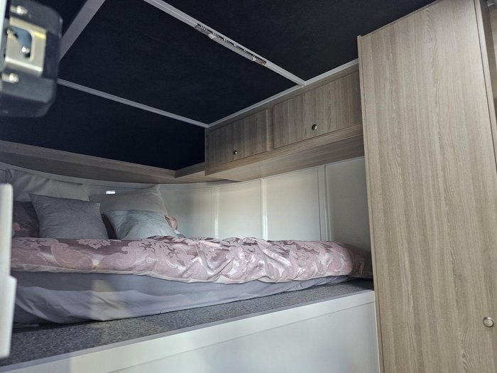 2024 McNeill 3 Horse Enclosed Gooseneck White