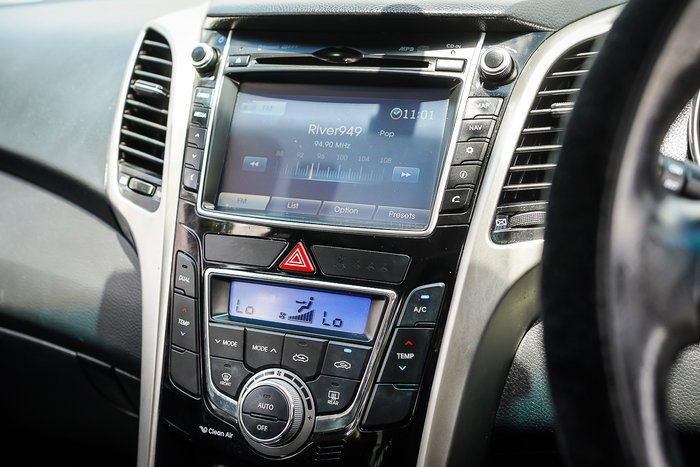 2014 HYUNDAI i30 ELITE