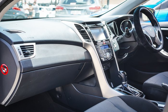 2014 HYUNDAI i30 ELITE