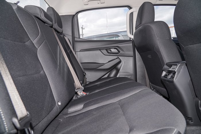 2025 Isuzu D-MAX SX