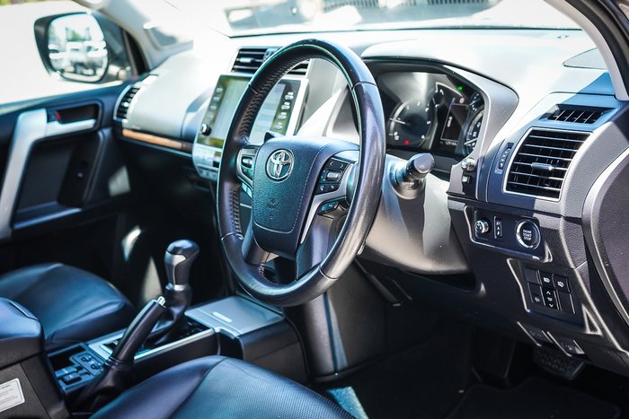 2020 Toyota PRADO VX