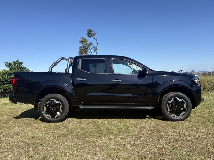 2025 NISSAN NP300 NAVARA