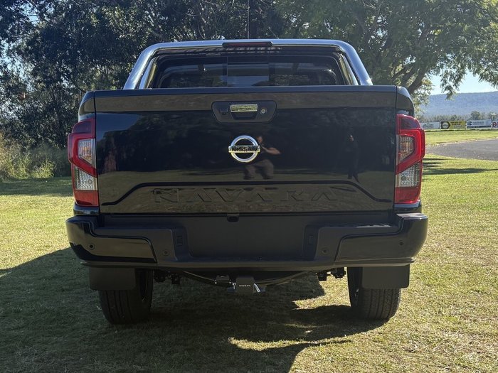 2025 NISSAN NP300 NAVARA ST-X