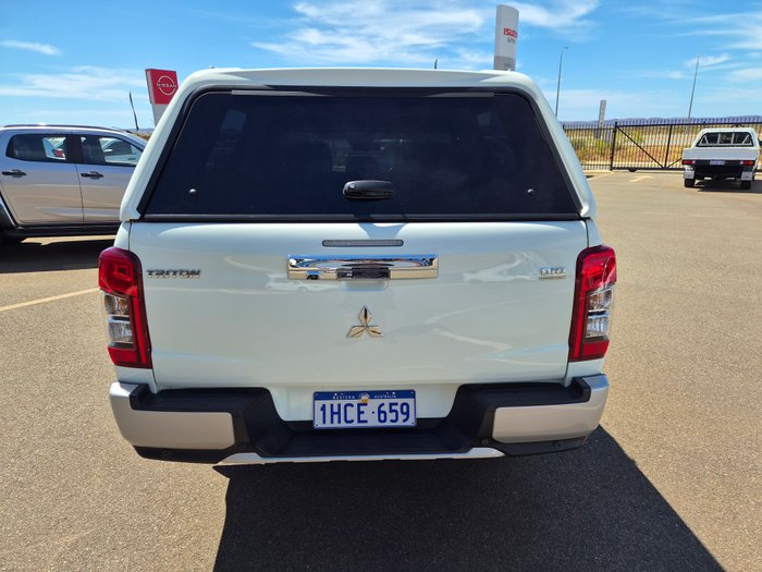 MITSUBISHI TRITON