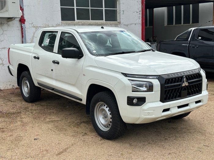 2025 MITSUBISHI TRITON