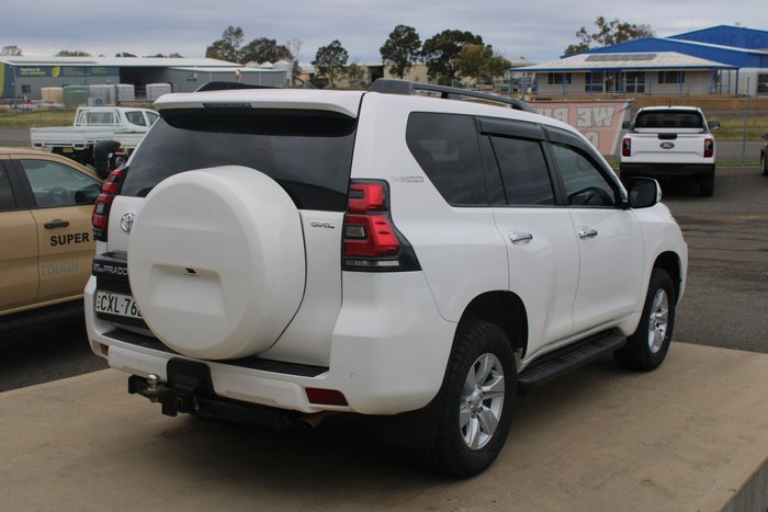2017 TOYOTA LANDCRUISER PRADO GXL