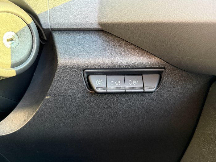 2026 RENAULT MASTER