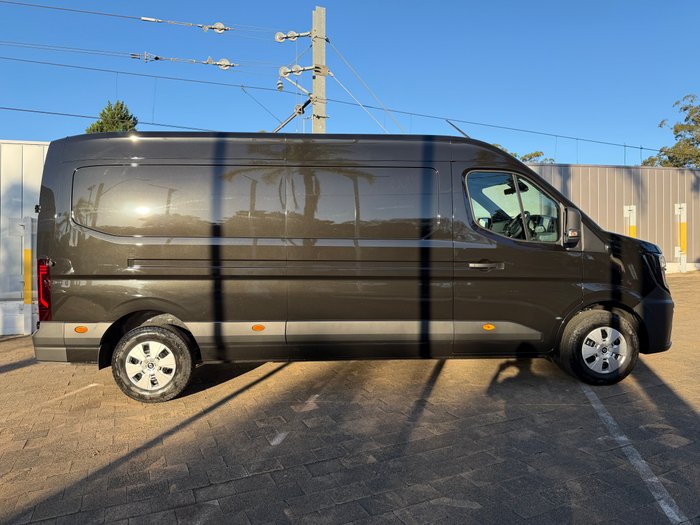 2026 RENAULT MASTER