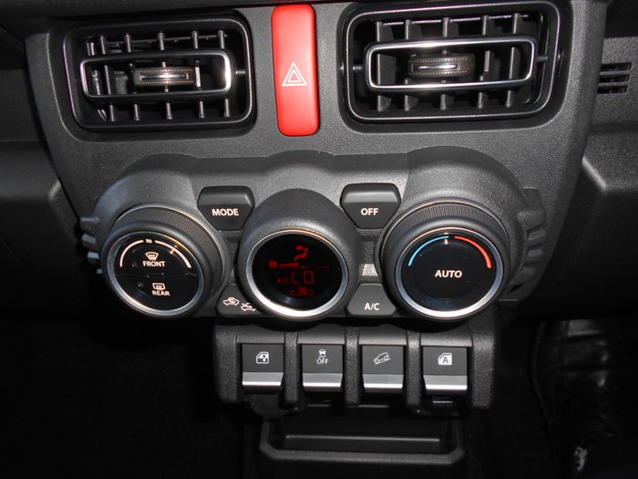 2025 SUZUKI JIMNY XL