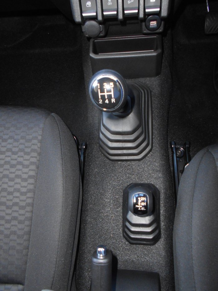 2025 SUZUKI JIMNY XL