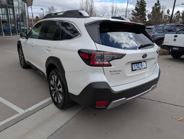 2024 Subaru Outback AWD Touring