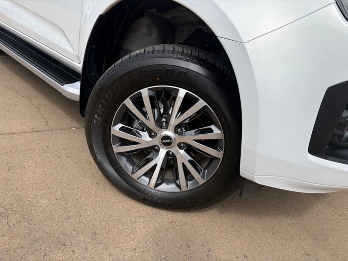 2025 ISUZU D-MAX LS-U