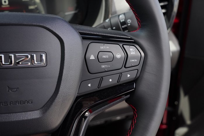 2025 Isuzu D-MAX X-TERRAIN