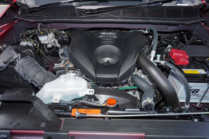 2025 Isuzu D-MAX X-TERRAIN