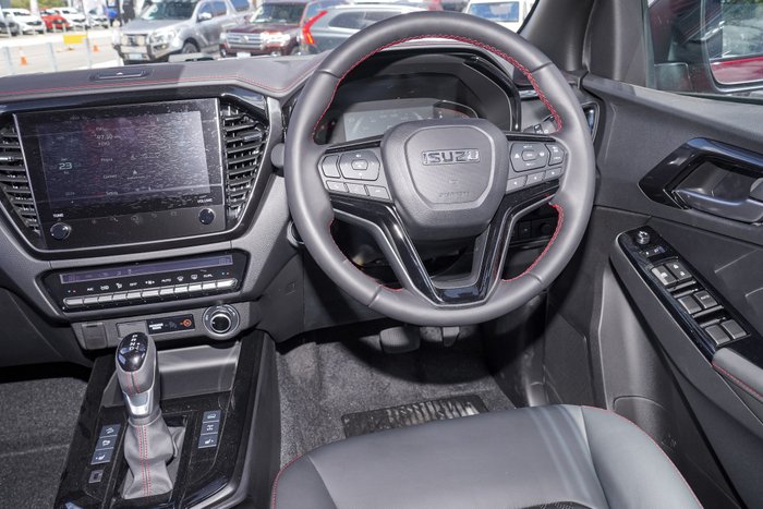 2025 Isuzu D-MAX X-TERRAIN