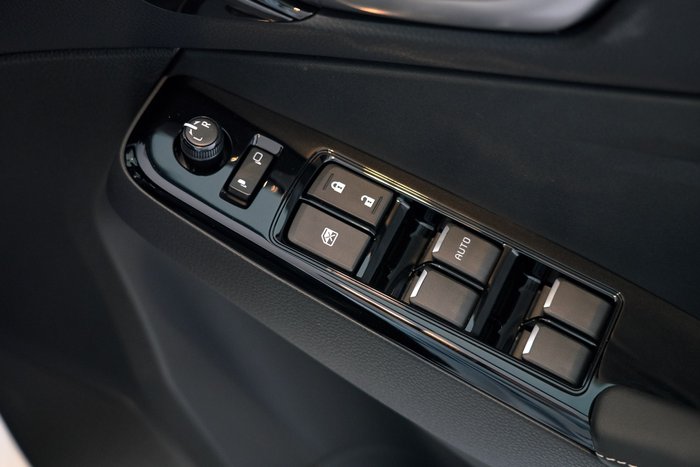 2025 Isuzu D-MAX BLADE