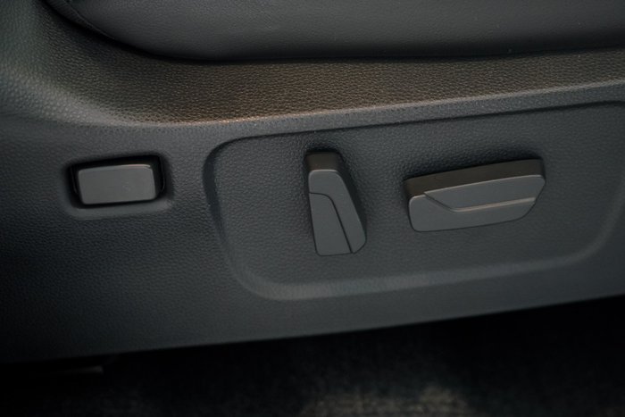 2025 Isuzu D-MAX BLADE