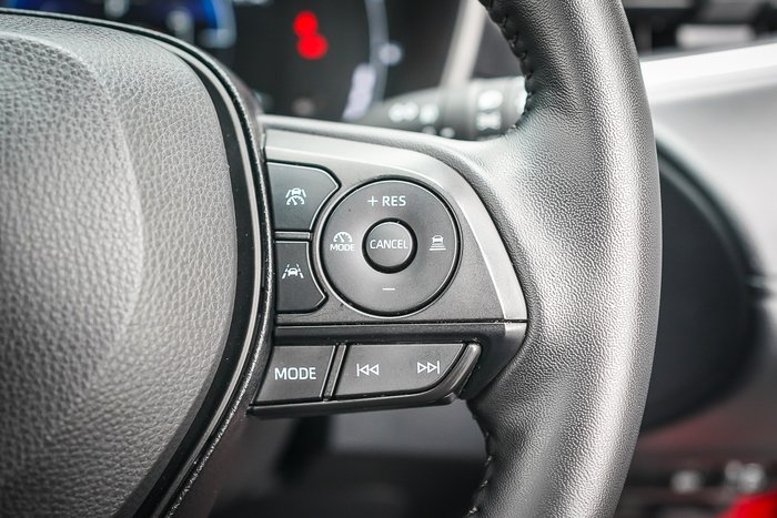 2025 Toyota Corolla Cross Hybrid GXL