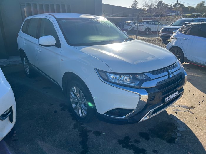 2020 MITSUBISHI OUTLANDER