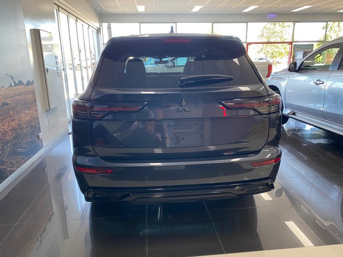 2026 MITSUBISHI Outlander LS BLACK EDN