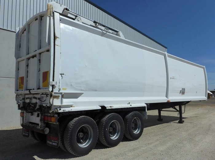 2001 Maxitrans Compactor Trailer
