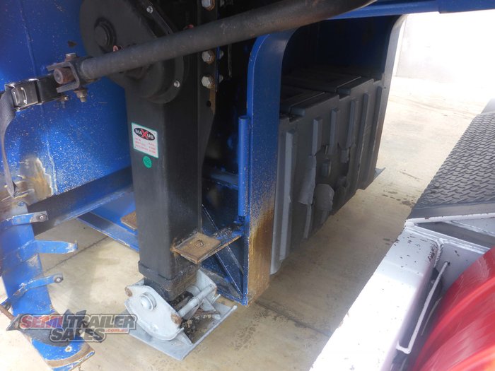 2015 Vawdrey and Maxitrans 34 Pallet Double Drop Deck Curtainsider B Double Set