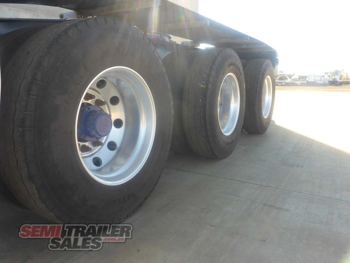 2023 Duraquip Tri Axle Dolly